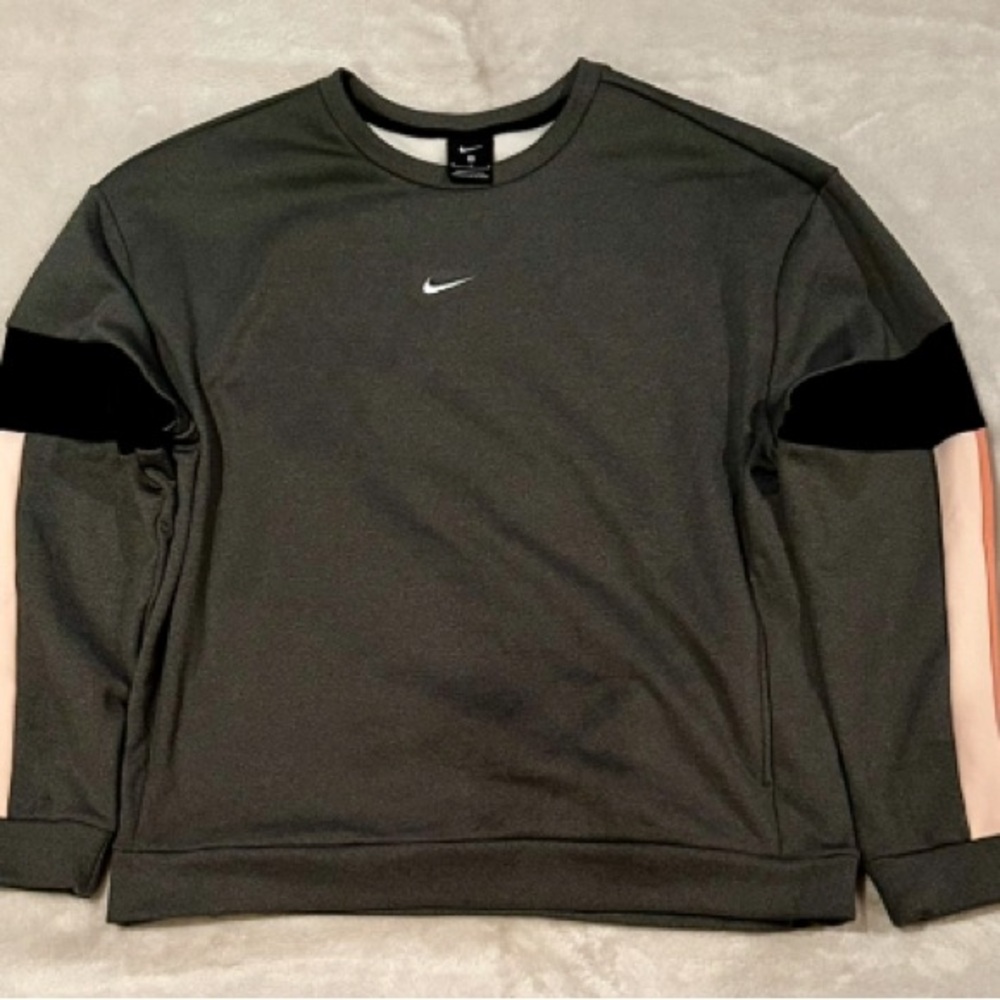 Women's Gray and Black Sweatshirt